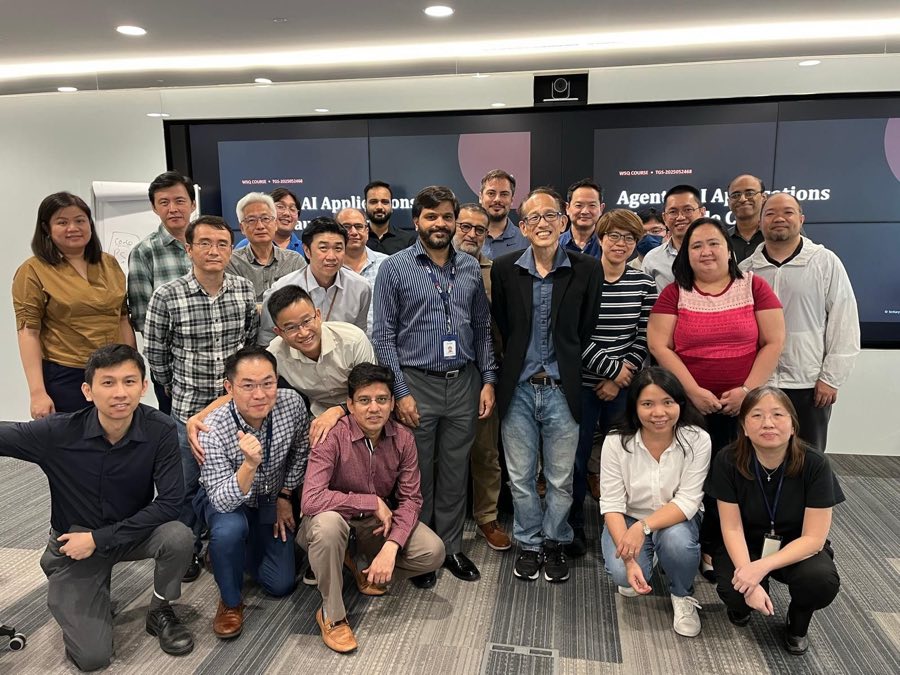 24 IT support staff from a financial company with the trainer at the Agentic AI Applications with Claude Code class held at the company’s premises
