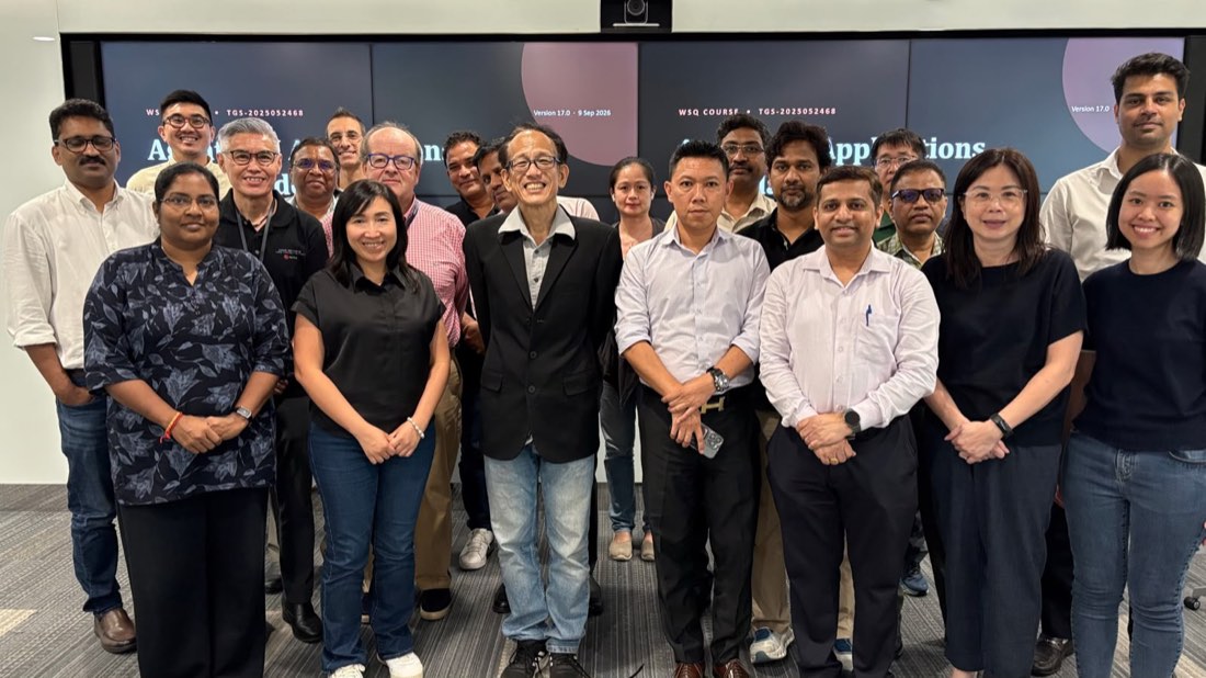 22 UOB IT operations staff with trainer Dr Alfred Ang at the WSQ Agentic AI Applications with Claude Code corporate training class